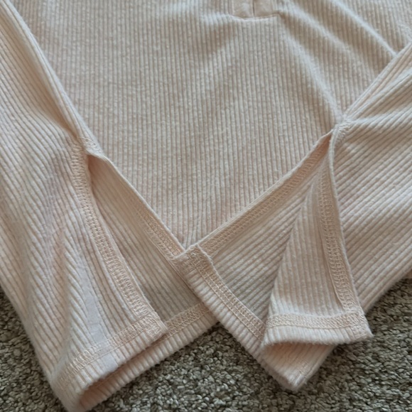 Urban Outfitters Pink Ribbed Long Sleeve Small - Picture 4 of 4